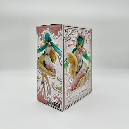 Hatsune Miku Wonderland Figure Sleeping Beauty Ver.